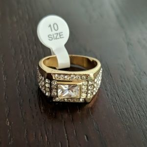 Men's gold ring